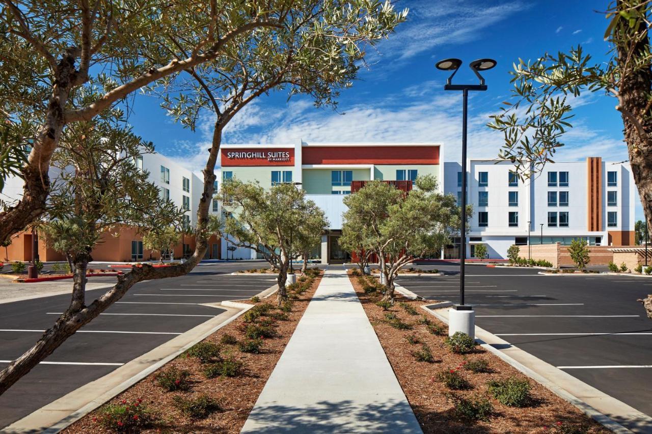 Springhill Suites By Marriott Los Angeles Downey Bagian luar foto
