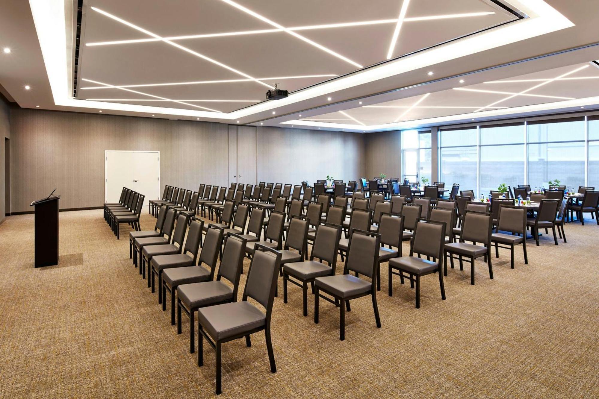 Springhill Suites By Marriott Los Angeles Downey Bagian luar foto