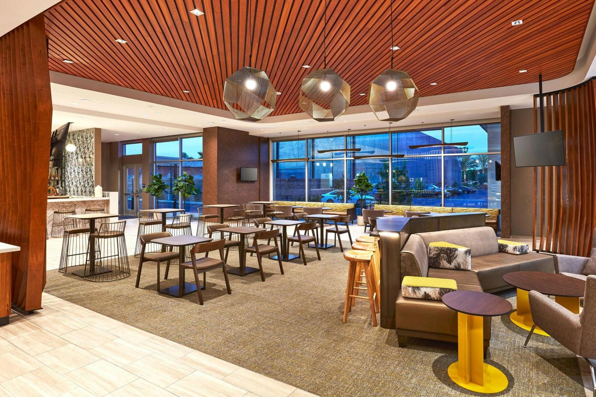 Springhill Suites By Marriott Los Angeles Downey Bagian luar foto